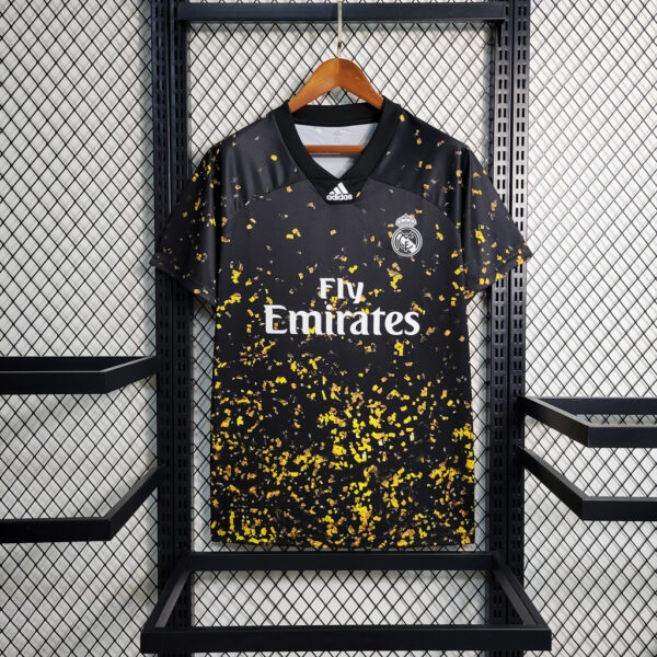 Versão torcedor Real Madrid 20/21 Edição Especial
