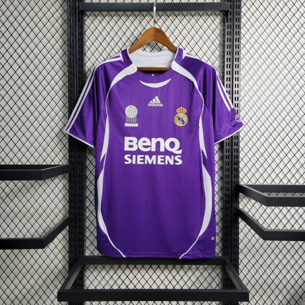 Camisa Retrô Real Madrid 06
