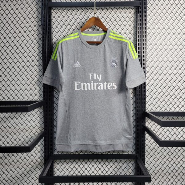 Camisa Retrô Real Madrid 15/16